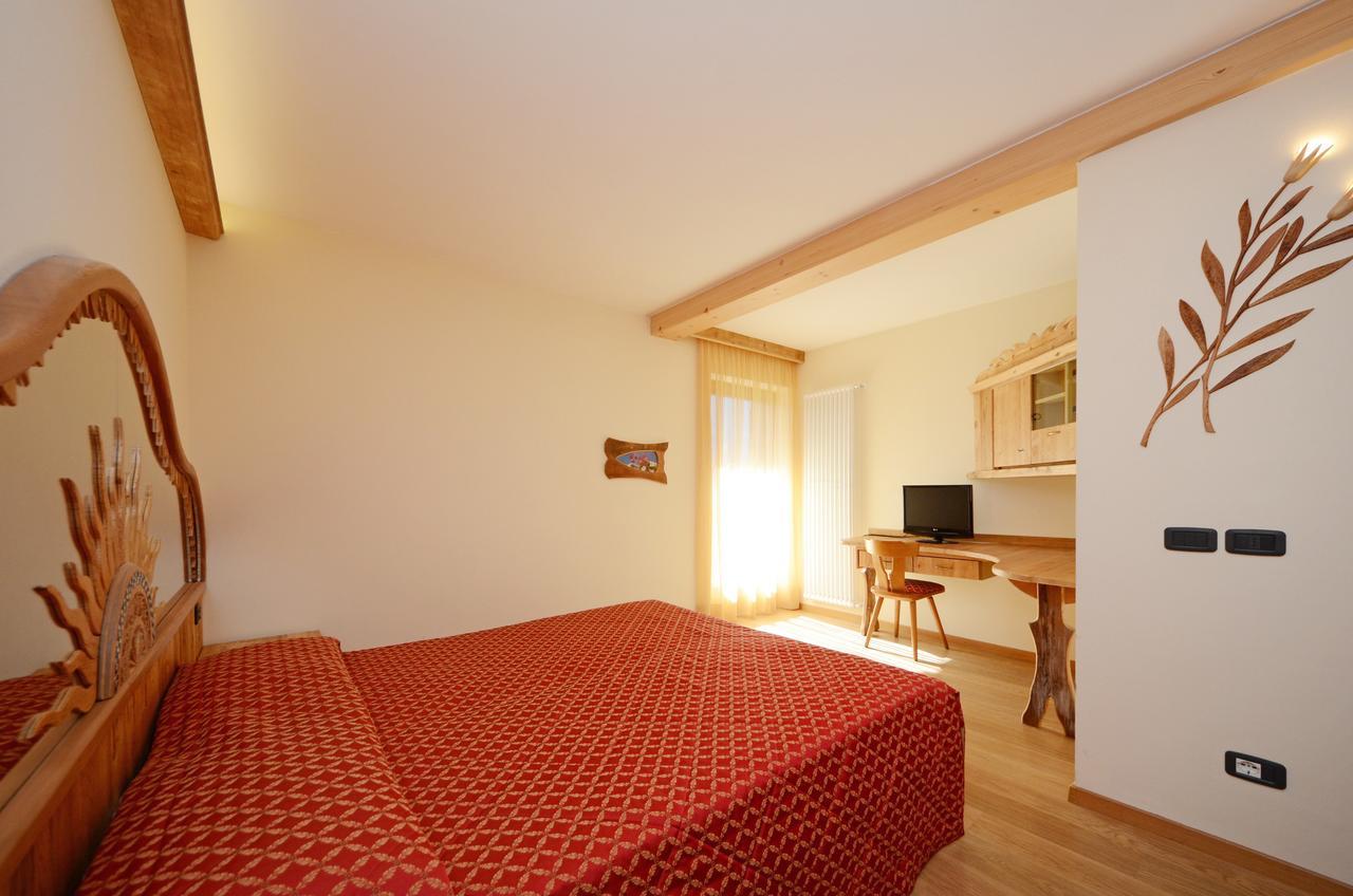 Hotel La Soldanella Моэна Экстерьер фото