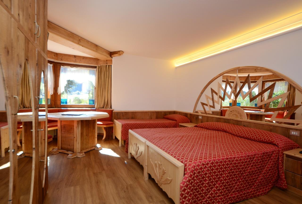 Hotel La Soldanella Моэна Экстерьер фото